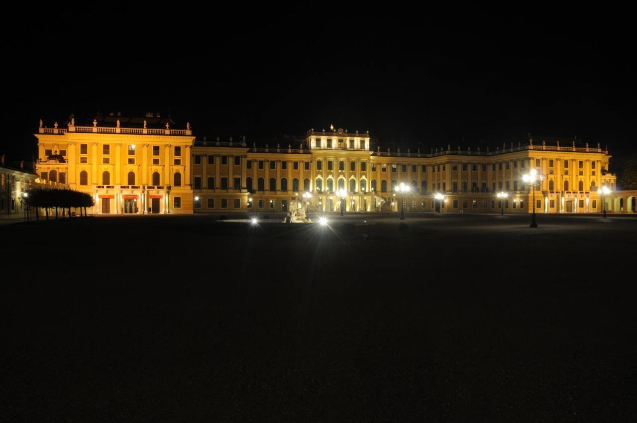 Hotel Bergwirt Schoenbrunn Viena Exterior foto